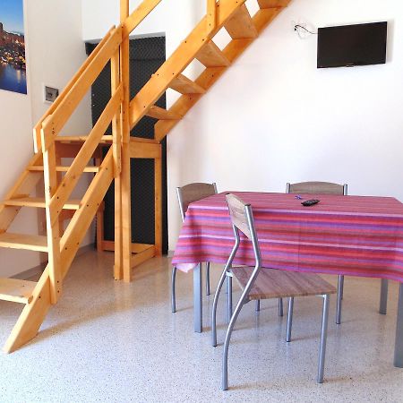 Raffaela Casa Vacanze Aradeo ภายนอก รูปภาพ