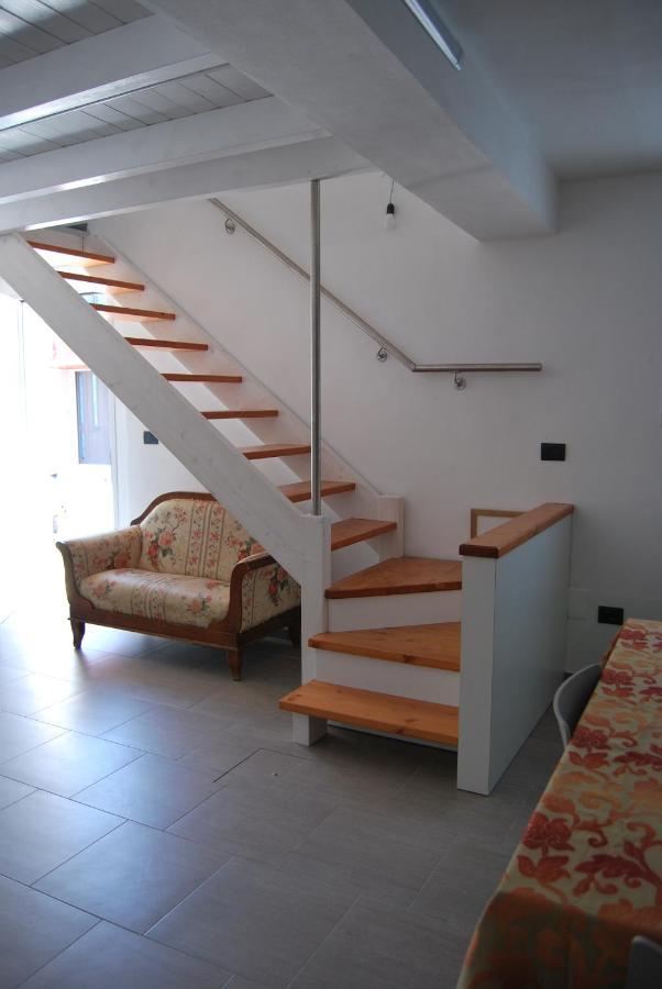 Raffaela Casa Vacanze Aradeo ภายนอก รูปภาพ