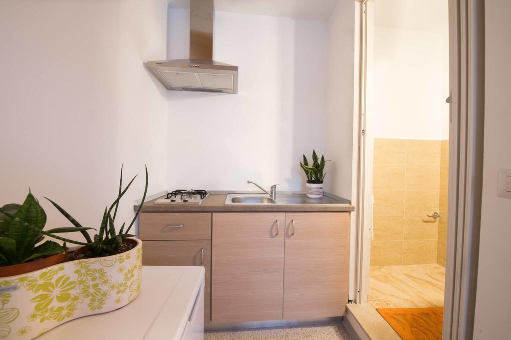 Raffaela Casa Vacanze Aradeo ภายนอก รูปภาพ