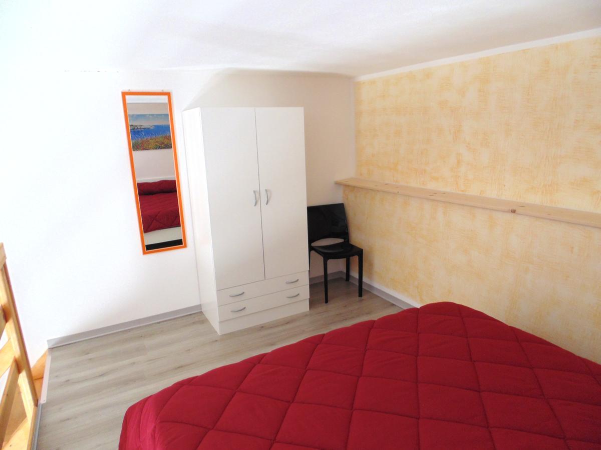 Raffaela Casa Vacanze Aradeo ภายนอก รูปภาพ